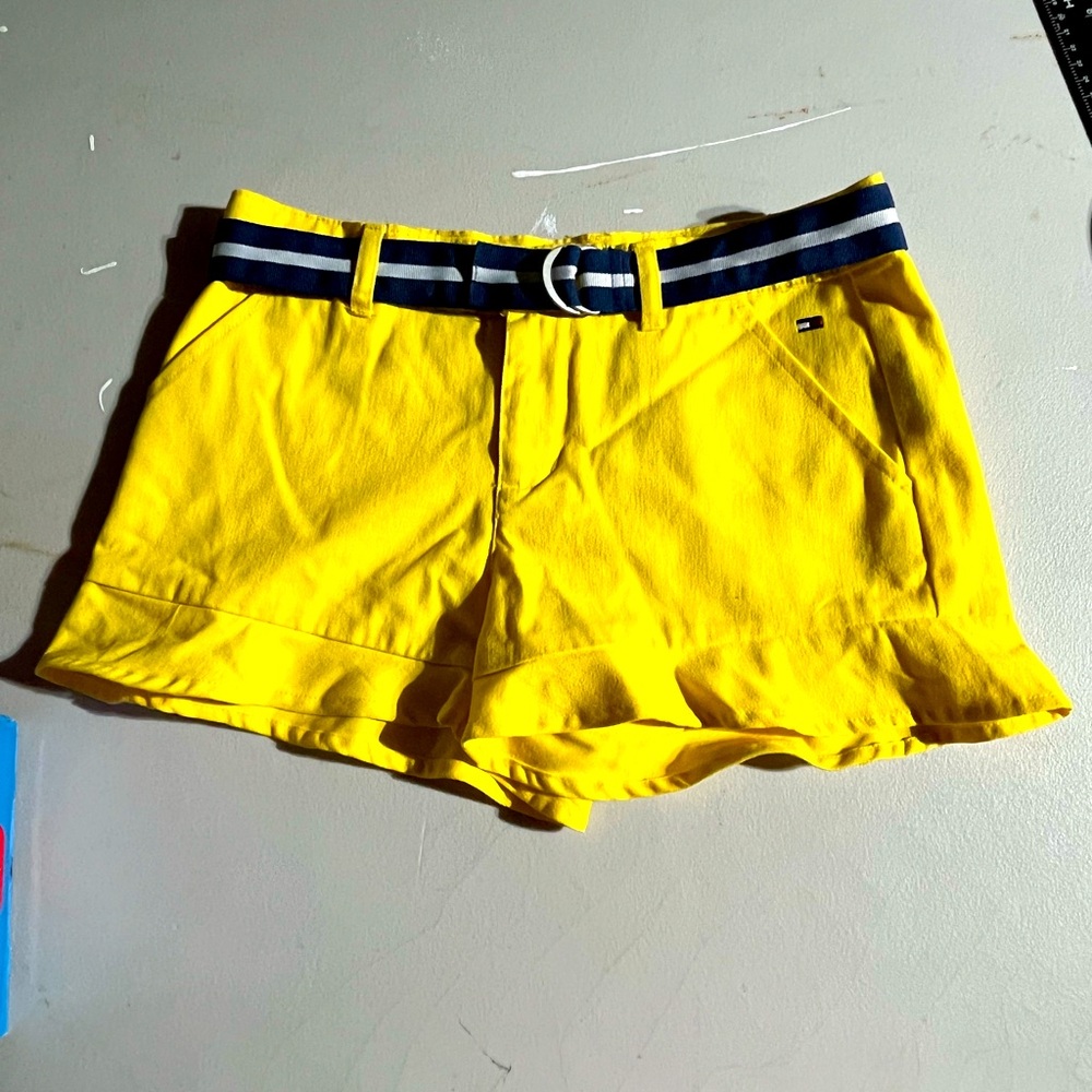TOMMY HILIFIGER (10) GIRLS YELLOW SHORTS WITH RUFFLE HEM NWOT